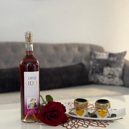 Stannadanviolet Daire Podgoriçe Dış mekan fotoğraf